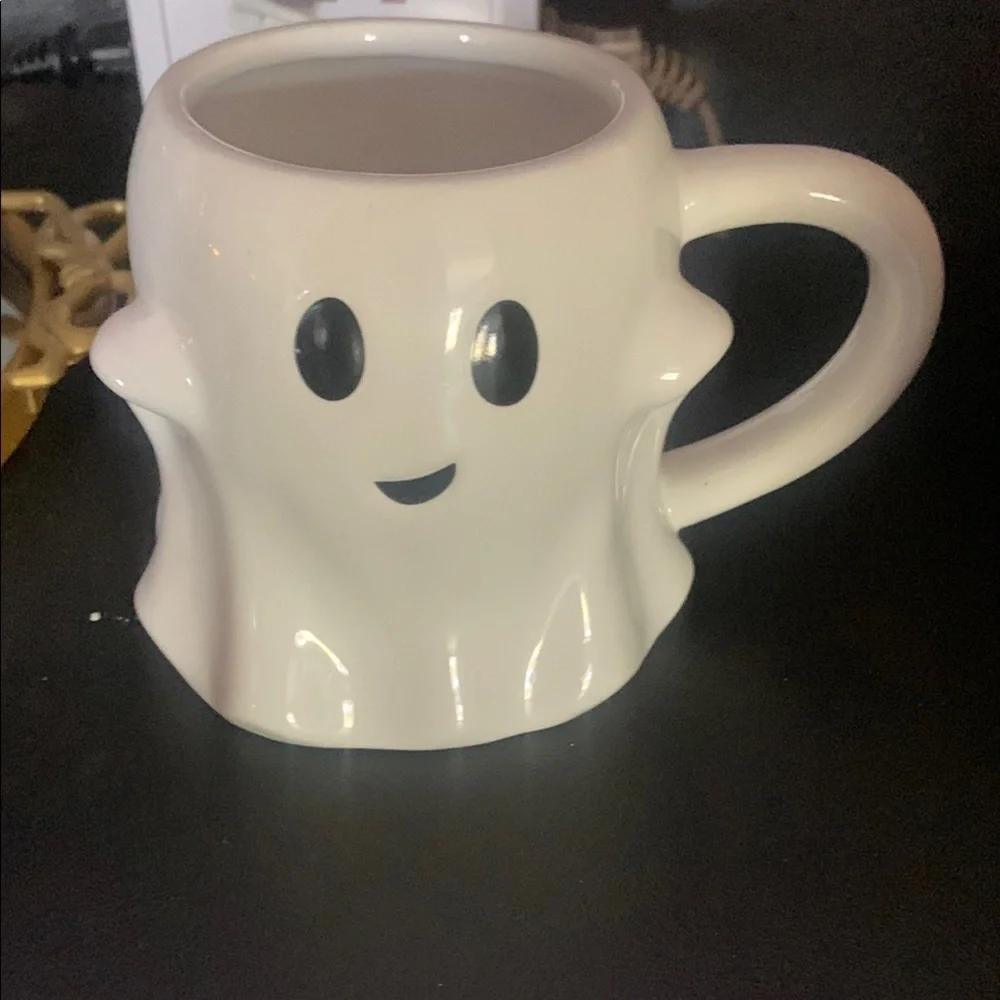 Target threshold Ghostly White Ceramic Mug